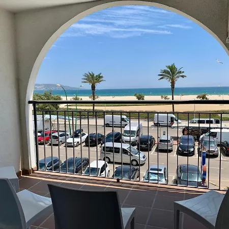 Awaydays - Bi - 21 Apartment Empuriabrava